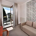 Aplend Lujza Major 3*