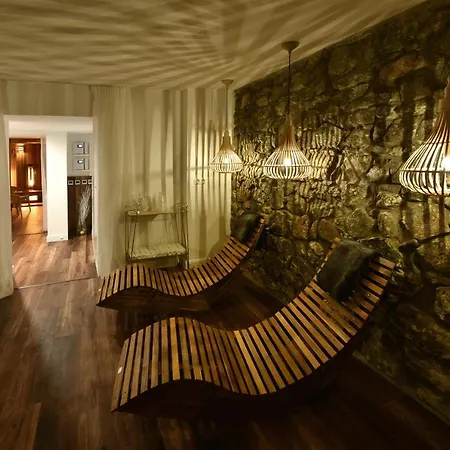 ホテル Aplend Lujza Major 3*