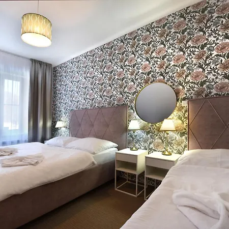 ホテル Aplend Lujza Major