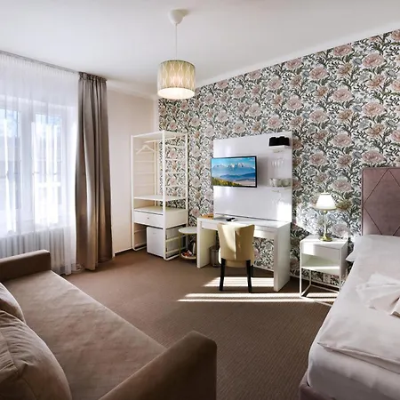 Hotel Aplend Lujza Major - Tatry Card V Cene 3*