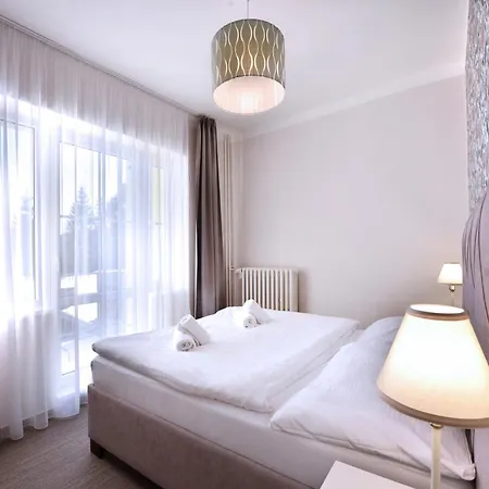 酒店 Aplend Lujza Major 3*