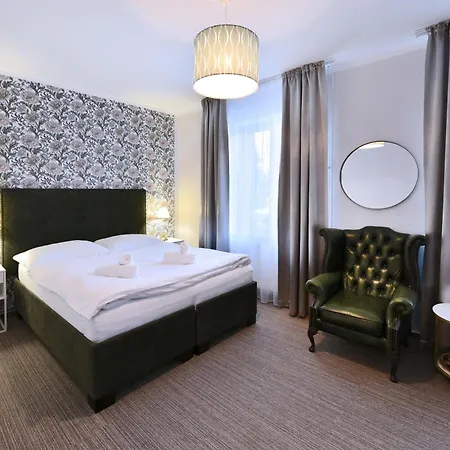 Aplend Lujza Major ホテル