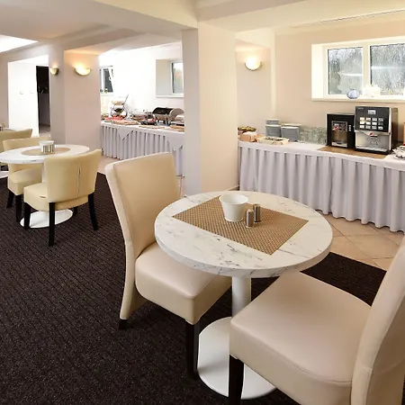 Aplend Lujza Major Hotel 3*