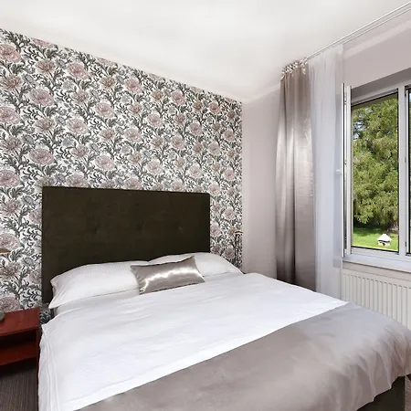 Aplend Lujza Major Hotel 3*