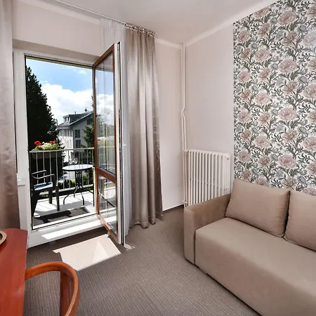 Aplend Lujza Major 3*