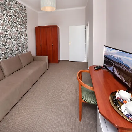 Aplend Lujza Major Hotel